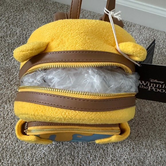 NWT Loungefly Disney Winnie the Pooh Hunny Tummy Plush Backpack - Picture 5 of 5
